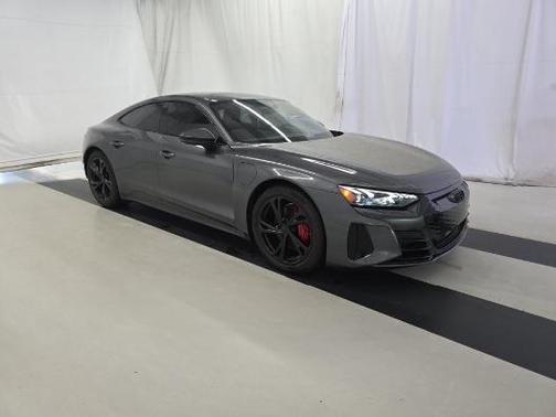 2023 Audi e-tron GT Premium Plus