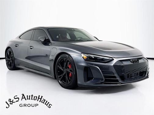 2023 Audi e-tron GT Premium Plus
