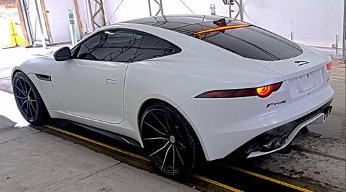 2018 Jaguar F-TYPE R