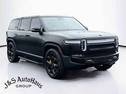 Black 2023 Rivian R1S Adventure Quad Motor Large Pack