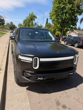 Black 2023 Rivian R1S Adventure Quad Motor Large Pack