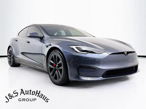 2023 Tesla Model S Plaid