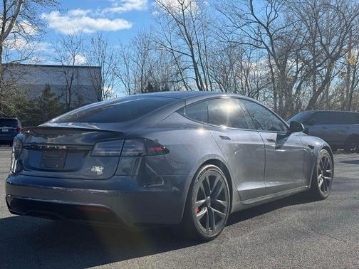 2023 Tesla Model S Plaid