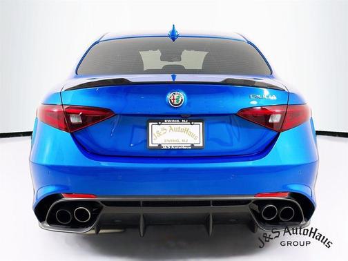 2023 Alfa Romeo Giulia Quadrifoglio