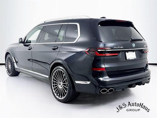 2024 BMW ALPINA XB7 Base