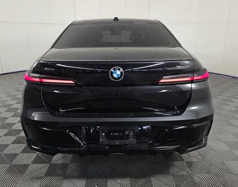 2024 BMW 740 i xDrive
