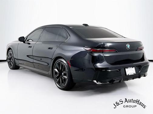 2024 BMW 740 i xDrive