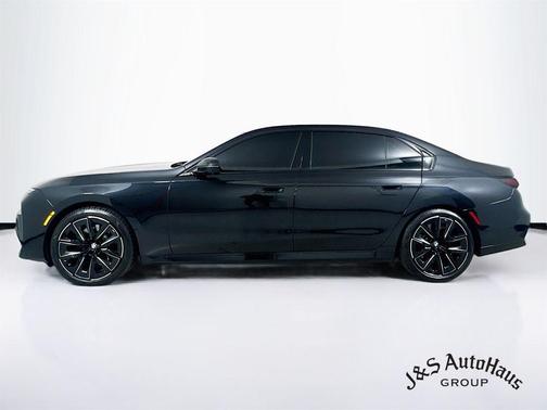 2024 BMW 740 i xDrive