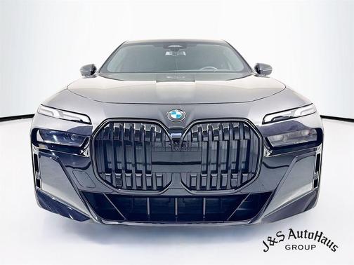 2024 BMW 740 i xDrive