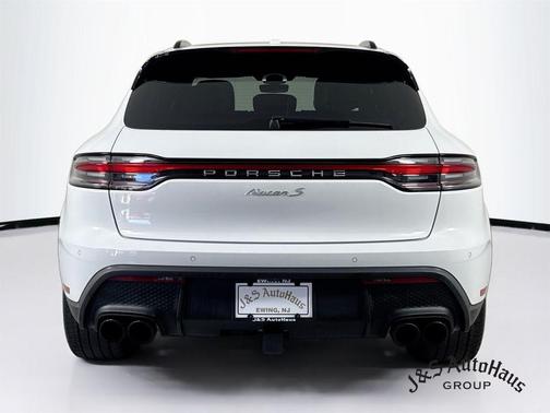 Carrara White Metallic 2022 Porsche Macan S