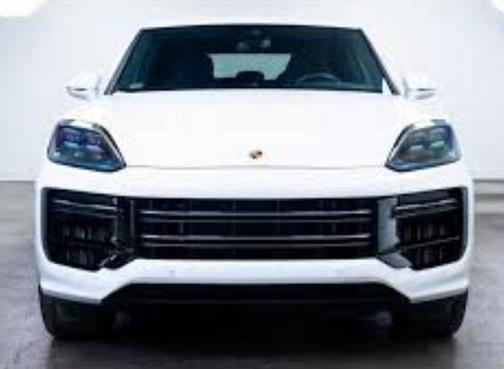 White 2024 Porsche Cayenne Turbo