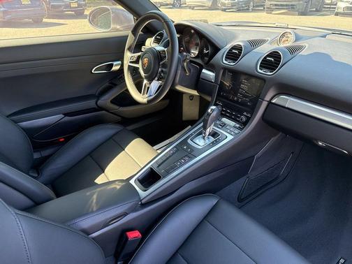 2025 Porsche 718 Cayman S