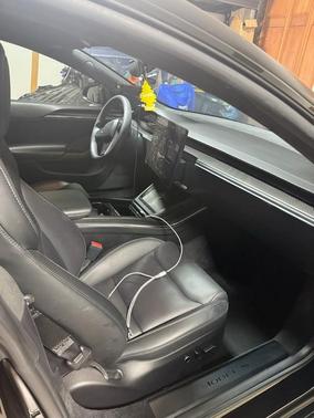 2022 Tesla Model S Plaid