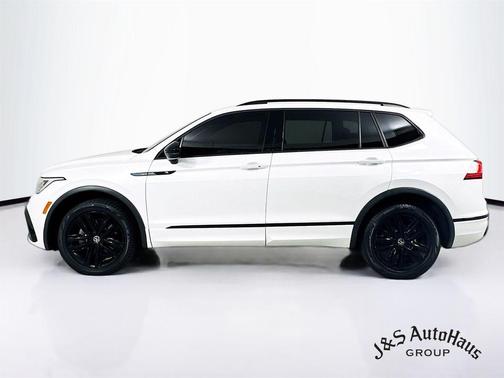 2022 Volkswagen Tiguan 2.0T SE R-Line Black