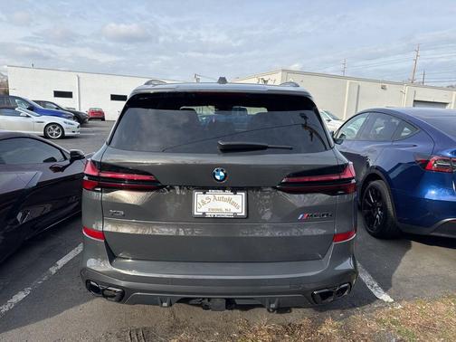 2025 BMW X5 M60i