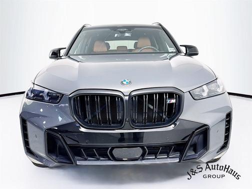 2025 BMW X5 M60i