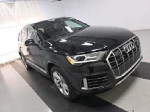 2022 Audi Q7 55 Premium Plus