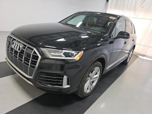 2022 Audi Q7 55 Premium Plus