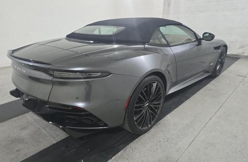 2021 Aston Martin DBS Superleggera Volante