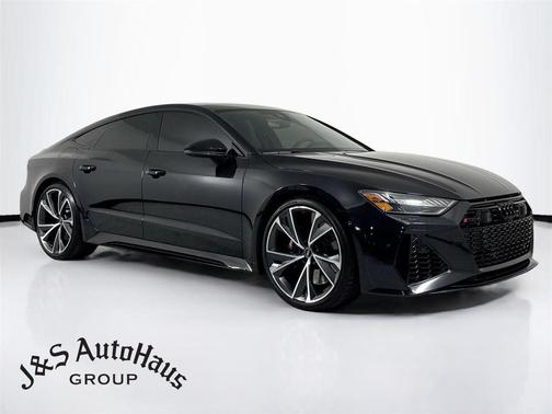 Mythos Black Metallic 2022 Audi RS 7 4.0T quattro
