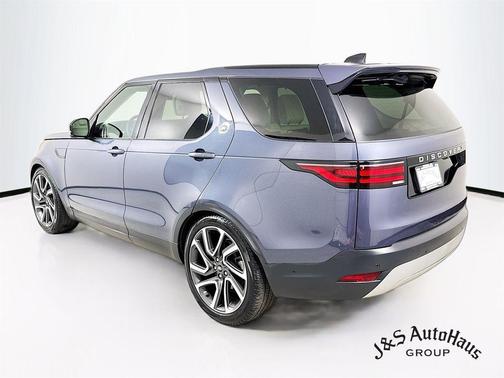 Varesine Blue 2024 Land Rover Discovery P300 S