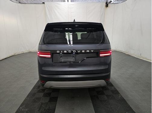 Varesine Blue 2024 Land Rover Discovery P300 S