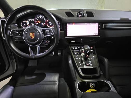 2021 Porsche Cayenne GTS