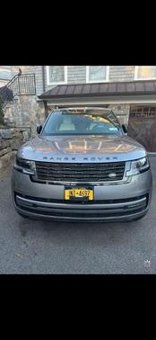 2025 Land Rover Range Rover P550e SE