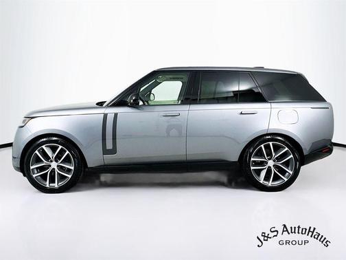 Eiger Grey 2025 Land Rover Range Rover P550e SE