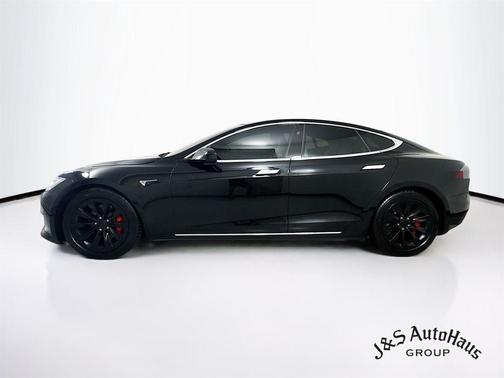 2020 Tesla Model S Performance