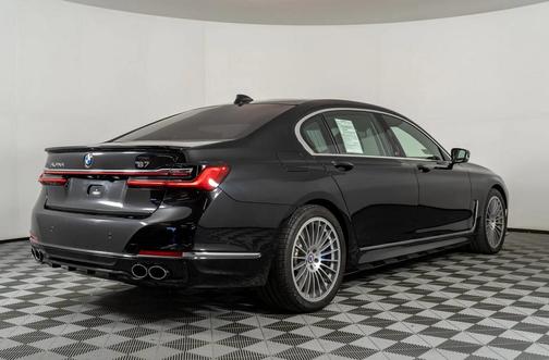 2022 BMW ALPINA B7 xDrive