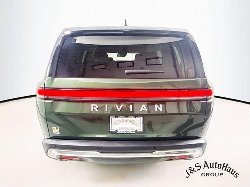 2023 Rivian R1S Adventure Quad Motor Large Pack