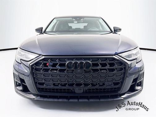 2022 Audi S8 4.0T quattro