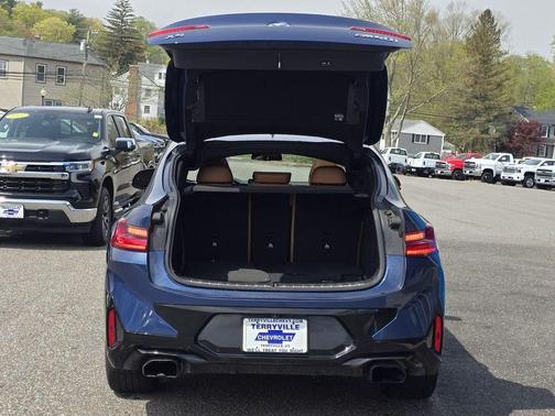 2022 BMW X4 M40i
