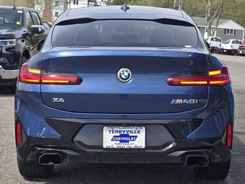 2022 BMW X4 M40i
