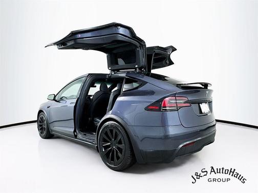 2023 Tesla Model X Base