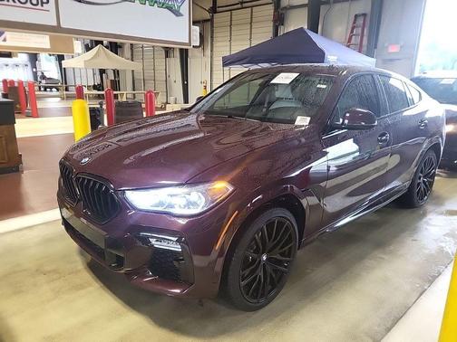 2021 BMW X6 M50i