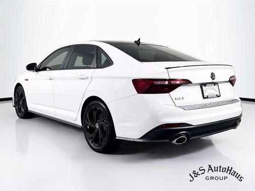 2024 Volkswagen Jetta GLI 2.0T Autobahn