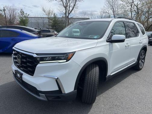 2023 Honda Pilot Touring
