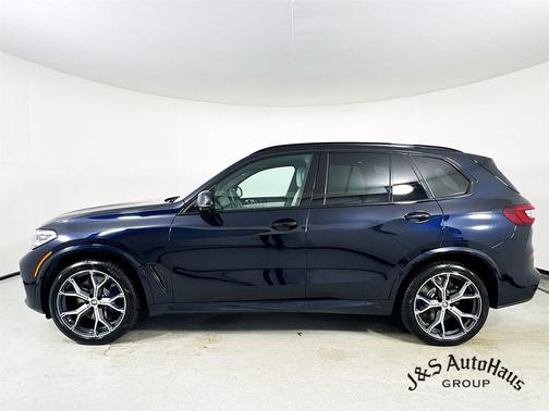2023 BMW X5 M50i