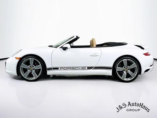 2017 Porsche 911 Carrera