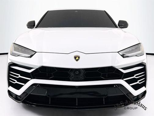 2022 Lamborghini Urus Base