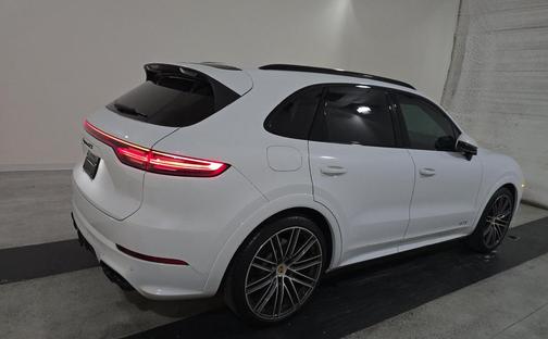 2021 Porsche Cayenne GTS