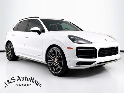 2021 Porsche Cayenne GTS