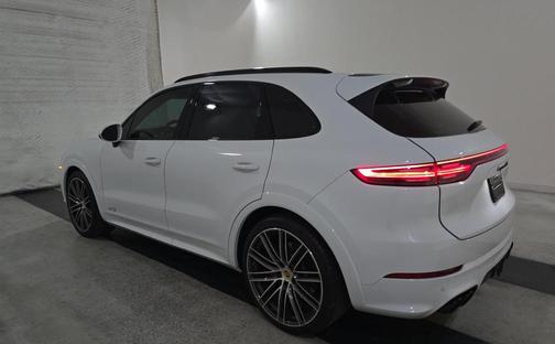 2021 Porsche Cayenne GTS