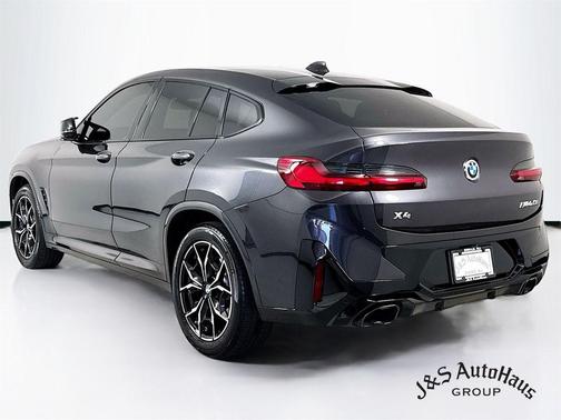 2022 BMW X4 M40i