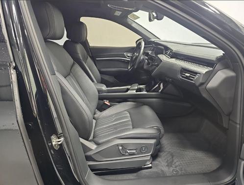 2022 Audi e-tron Premium