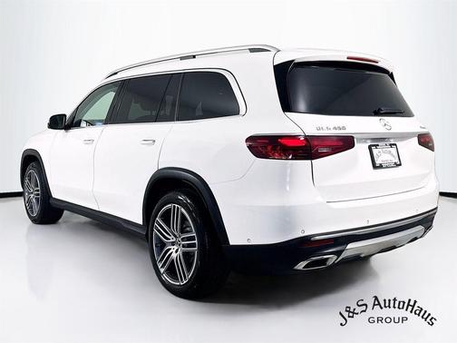 2024 Mercedes-Benz GLS 450 4MATIC