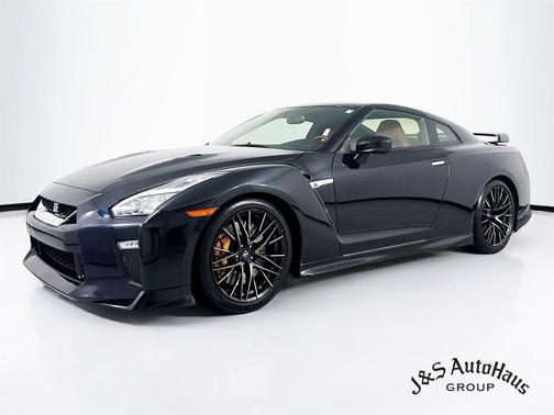 2021 Nissan GT-R Premium