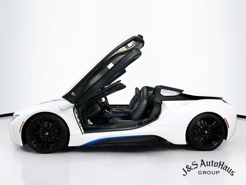 2019 BMW i8 Base